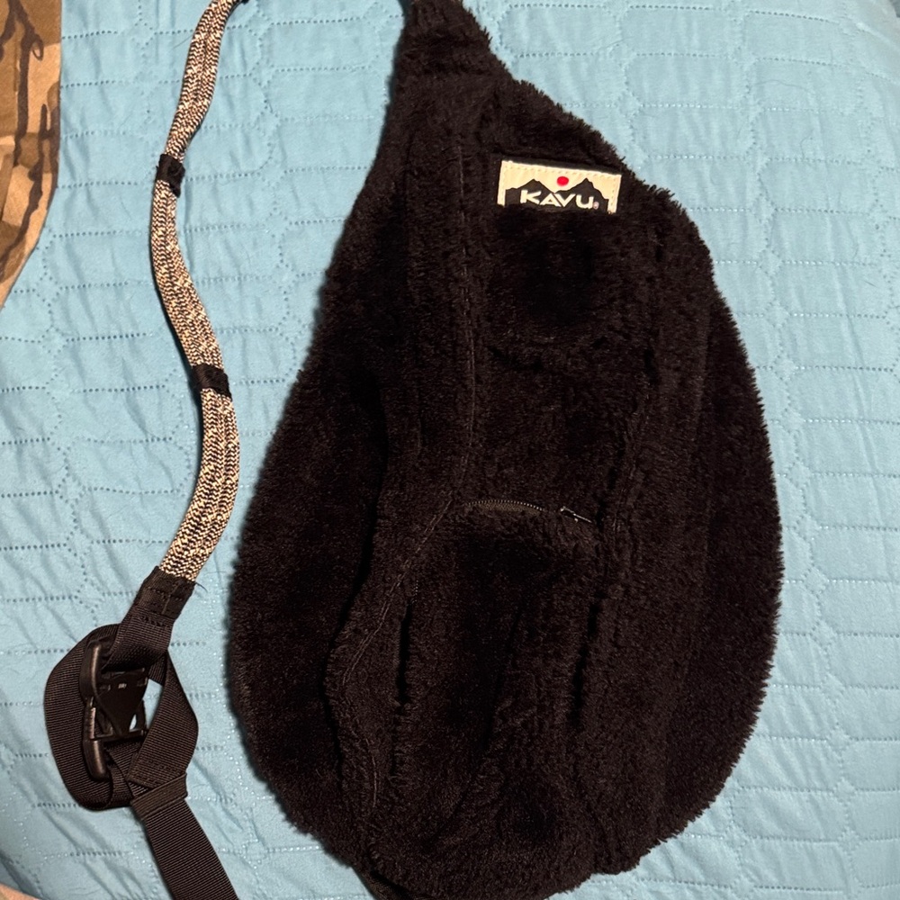Kavu Black Fleece Sling Pack